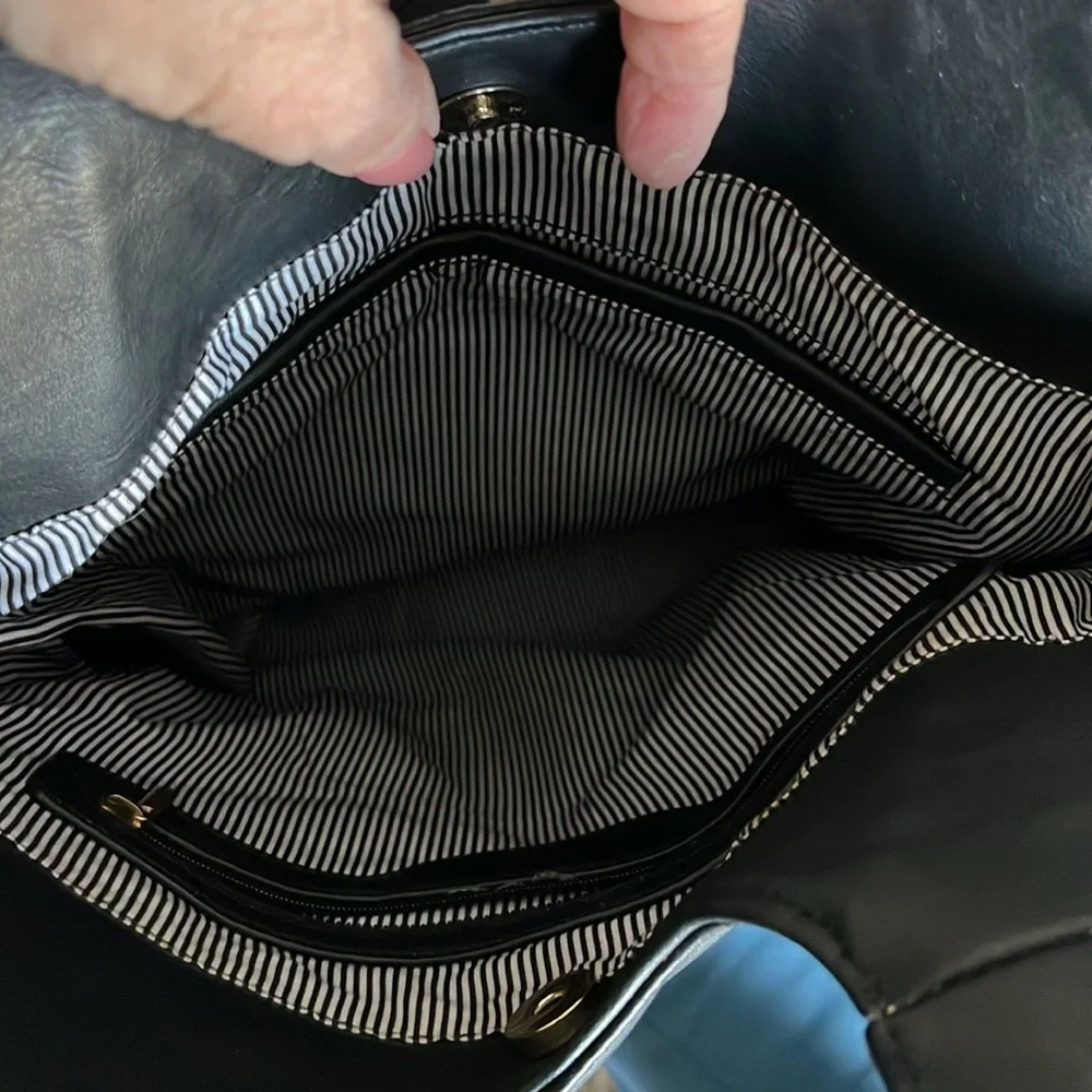 Fringed black bag - Picture 6 of 6